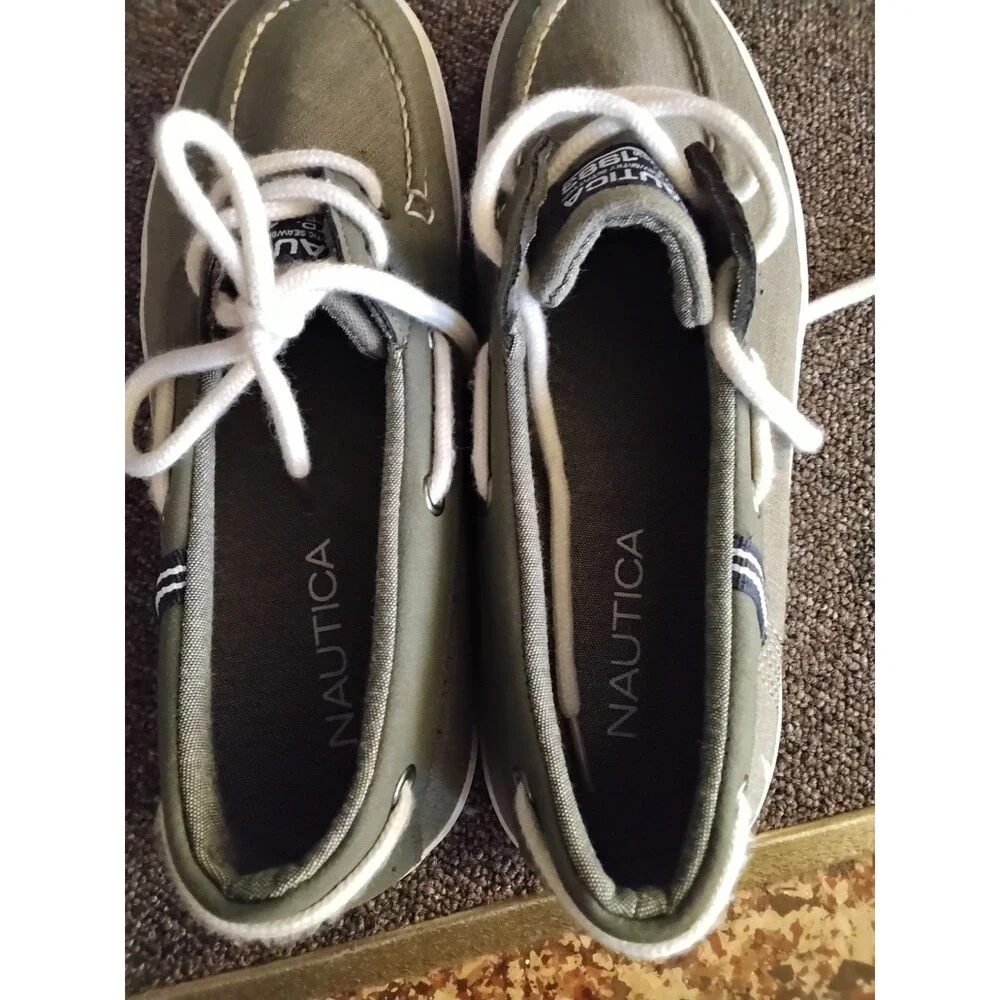 Nautica Boat Deck Shoes Malad Men's Size 7.5 Olive Lace up Slip On Great!